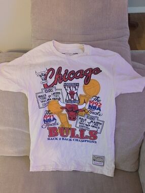 Mitchell & Ness Chicago Bulls White Graphic Tee with Red and Yellow Accents